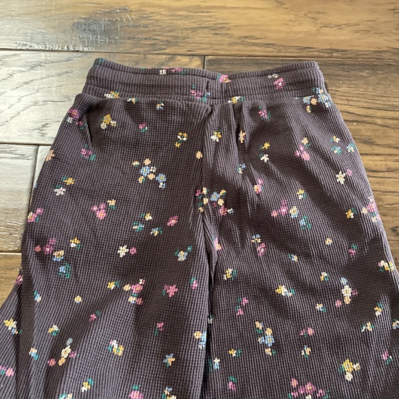 New Gap kids wide leg waffle pants brown floral size 8 medium - Picture 7 of 9